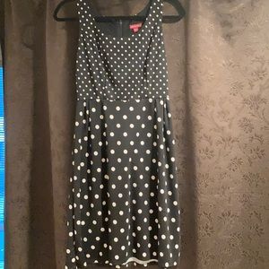 Adorable polka dot dress